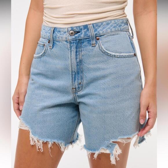 Abercrombie & Fitch Pants - Abercrombie & Fitch Curve Love High Rise Loose Short Size 27